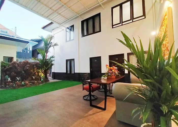 Carstenzs Kuta Lombok